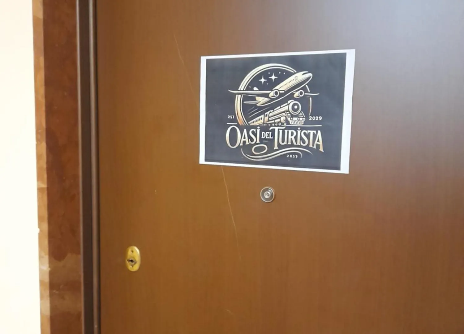 Guest house -L' Oasi Del Turista, Room 1- Central Station Milan Italy